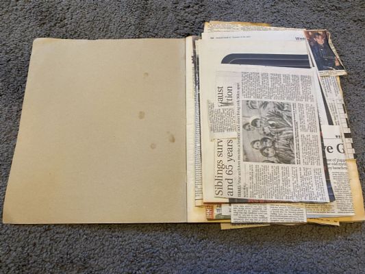 4 SCRAPBOOKS of assorted Wartime Newspaper cuttings
