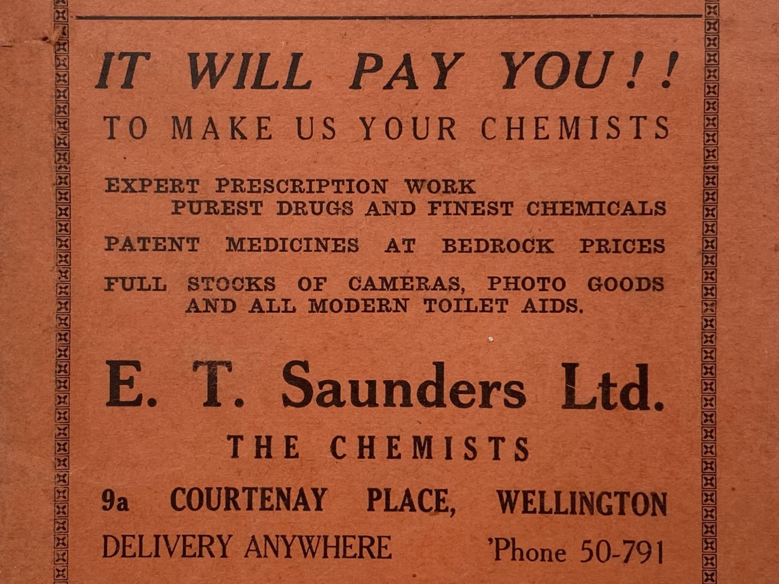 OLD PHOTO WALLET: from E.T. Saunders Ltd - The Chemists, Wellington 1960s