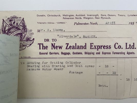 OLD INVOICE / RECEIPT: The New Zealand Express Co. Palmerston Nth 1937 