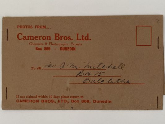 OLD PHOTO / NEGATIVE WALLET: Cameron Bros, Dunedin 
