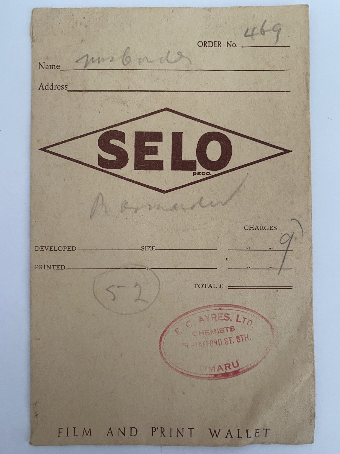 OLD PHOTO / NEGATIVE WALLET: Selo Film - E.C Ayres Ltd, Chemist, Timaru 1940s