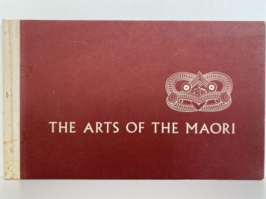 THE ARTS OF THE MAORI