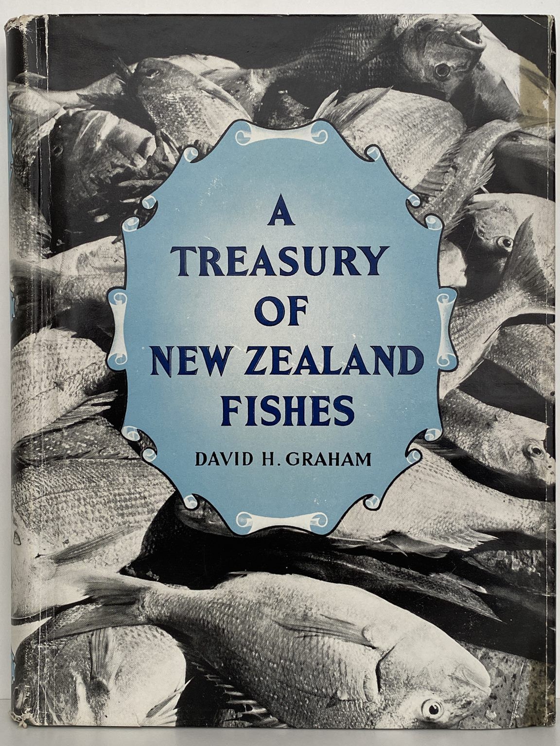A TREASURY OF NEW ZEALAND FISHES