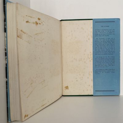 A TREASURY OF NEW ZEALAND FISHES