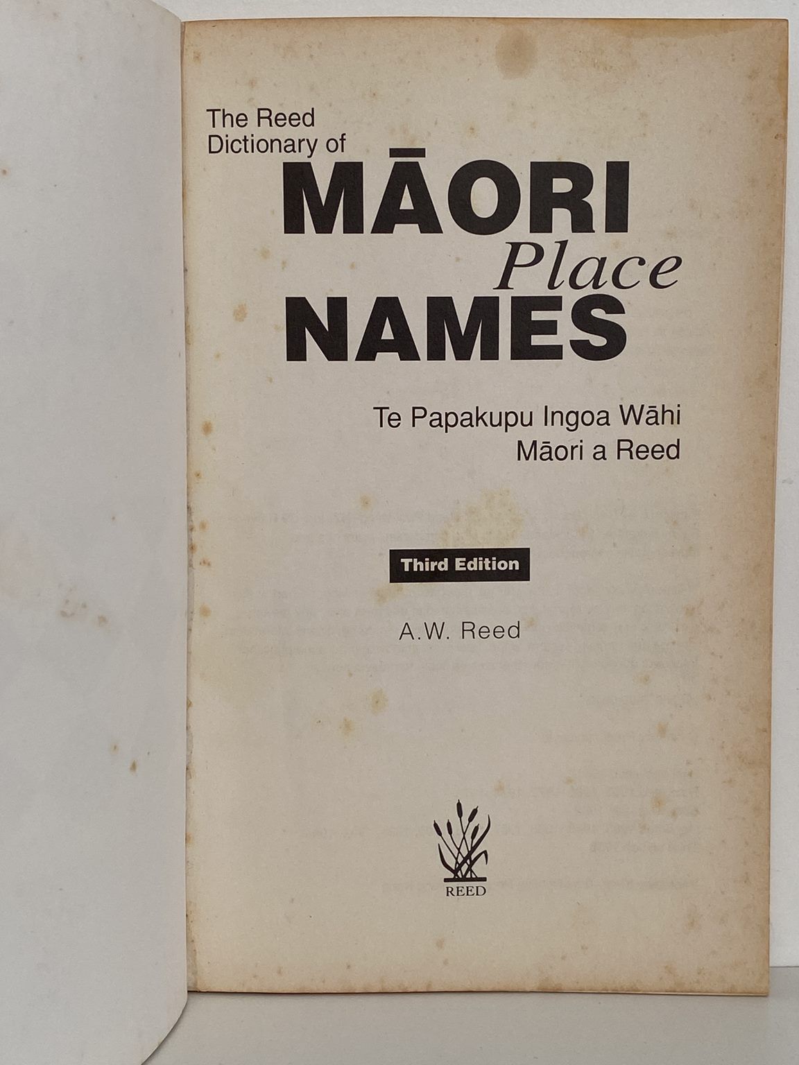THE REED DICTIONARY OF MAORI PLACE NAMES