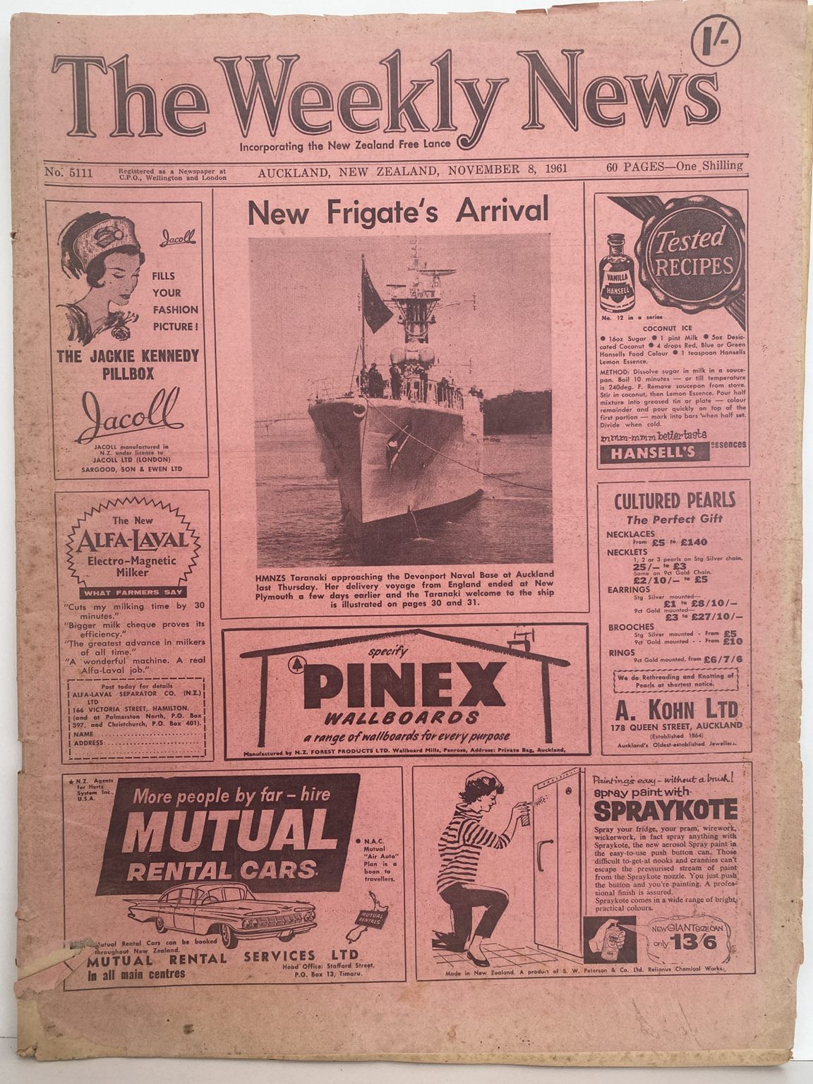 Old newspaper the weekly news 8 november 1961