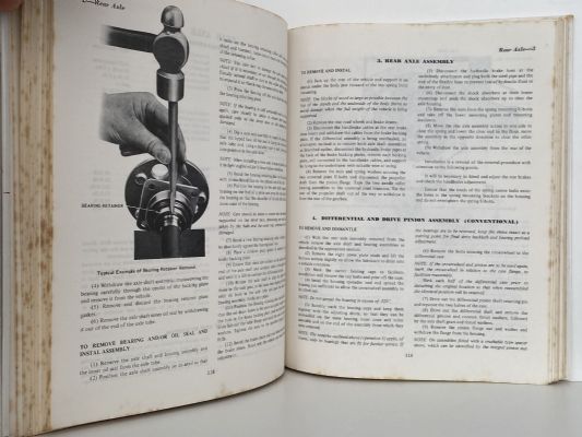 FORD FALCON XR - XT - XW - XY and Fairlane ZD Repair Manual