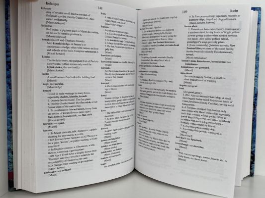 THE NEW ZEALAND DICTIONARY - Second Edition - Words and Phrases