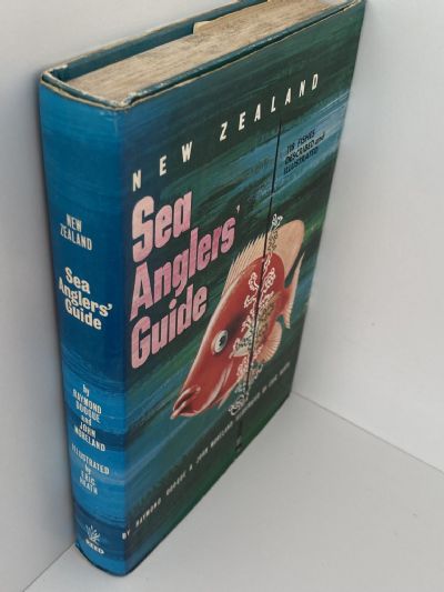 NEW ZEALAND SEA ANGLERS GUIDE - 118 Fishes describes and illustrated