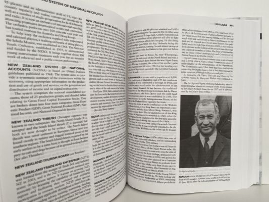 NEW ZEALAND ENCYCLOPEDIA: 6th edition