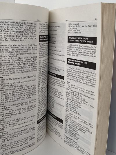 ALMANAC 1989: The Pocket Sized New Zealand Encyclopedia