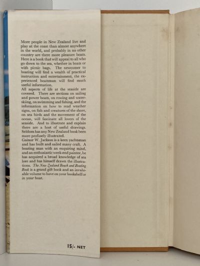 THE NEW ZEALAND BEACH & BOATING BOOK