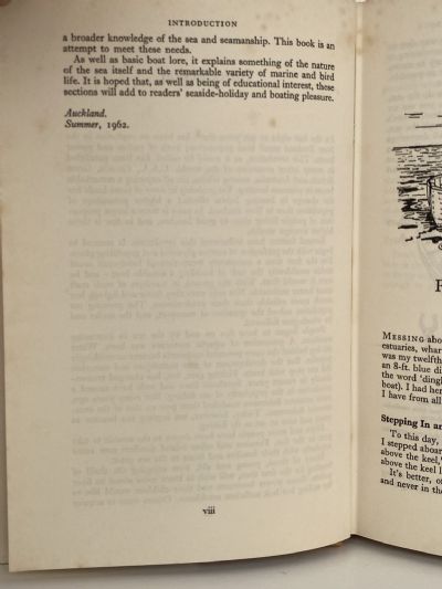 THE NEW ZEALAND BEACH & BOATING BOOK