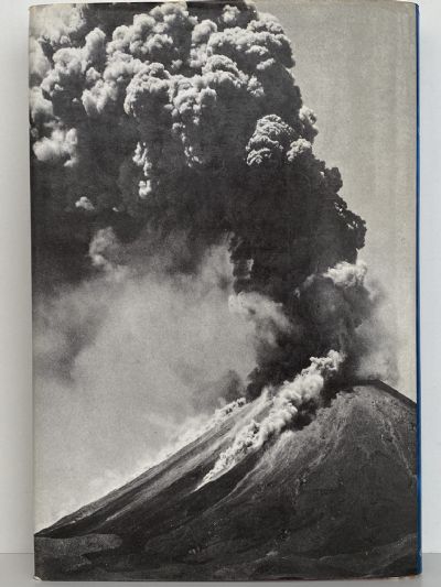THE STORY OF NEW ZEALAND VOLCANOES