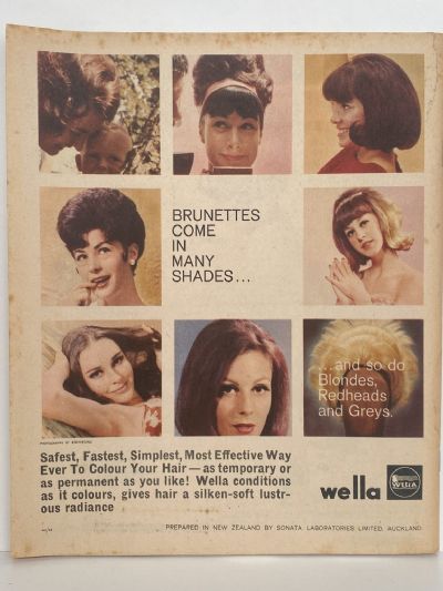 VINTAGE MAGAZINE: Woman's Weekly - December 1965