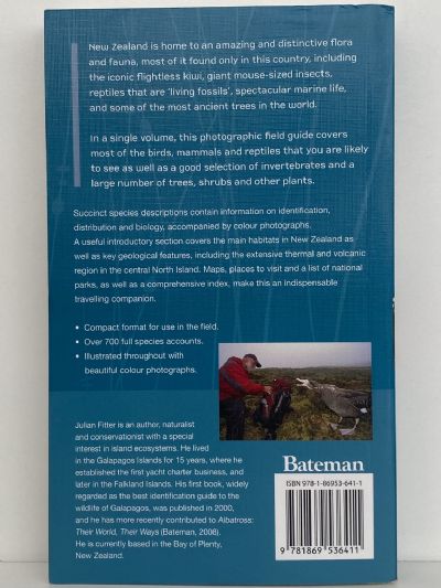 BATEMAN FIELD GUIDE to Wild New Zealand