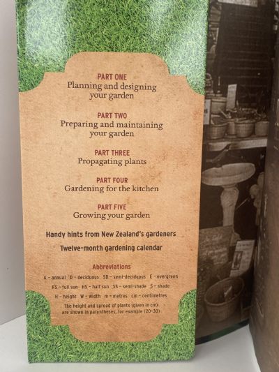 YATES GARDEN GUIDE : 78th Edition 2013