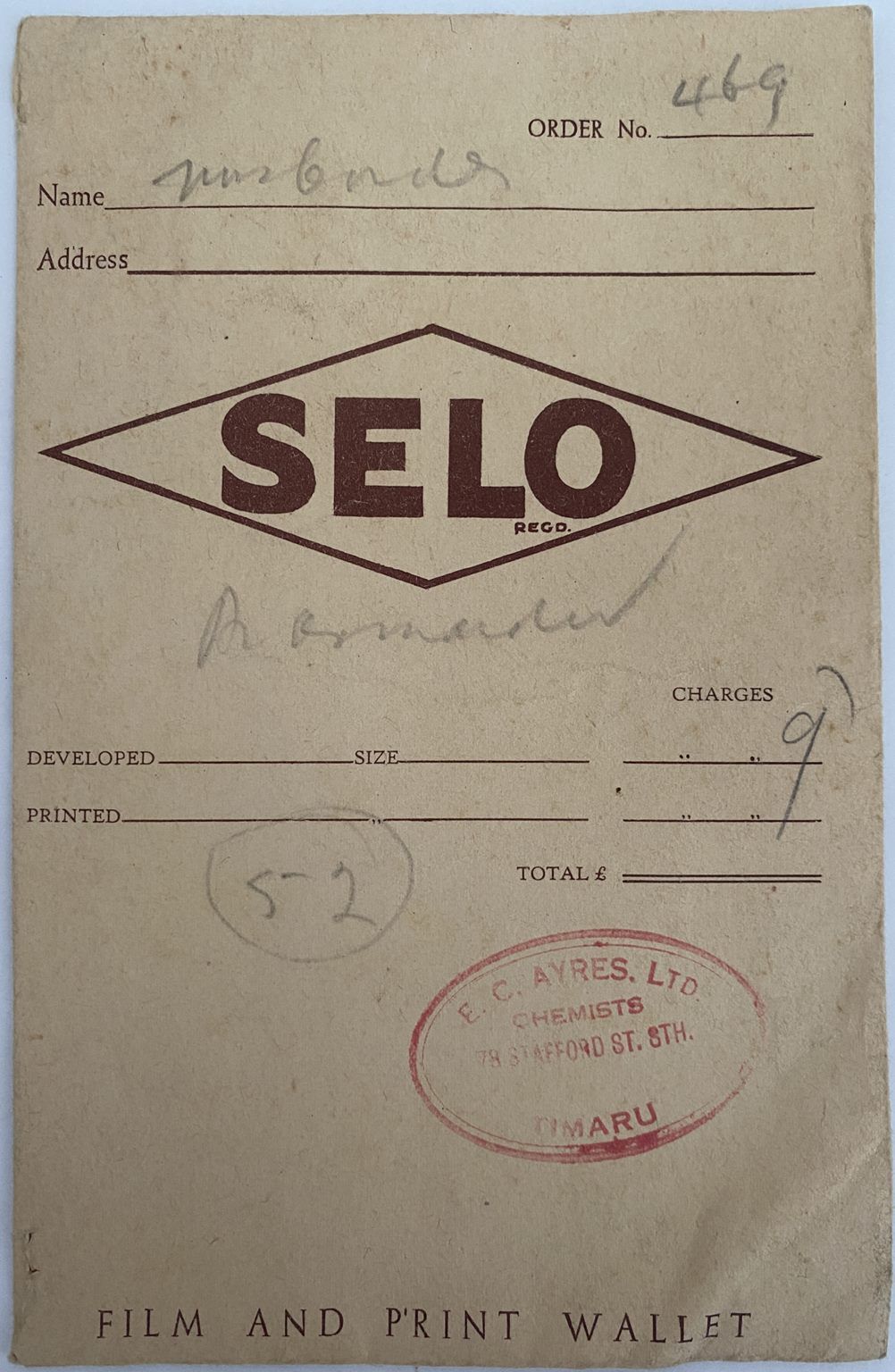 OLD PHOTO / NEGATIVE WALLET: Selo Film - E.C Ayres Ltd, Chemist, Timaru 1940s