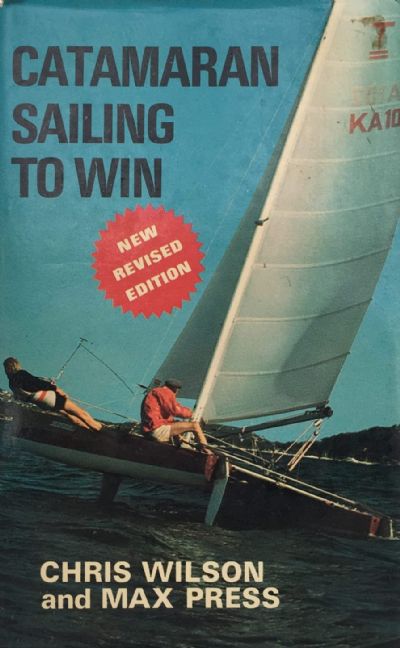 CATAMARAN SAILING TO WIN 