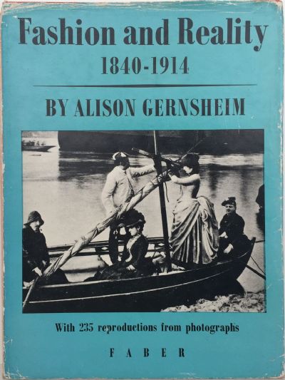 FASHION AND REALITY 1840 - 1914 