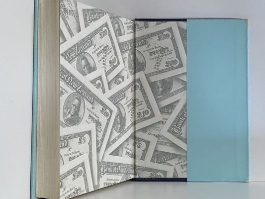 BANKERS HUNDRED: History of Bank of New Zealand 1861 - 1961