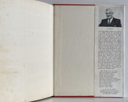 MAORI LIFE: An Illustrated Encyclopaedia