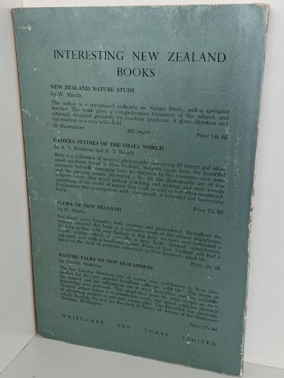 SHELLS OF NEW ZEALAND: An Illustrated Handbook