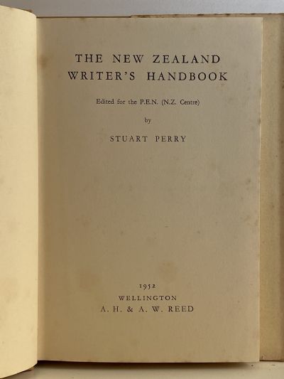 THE NEW ZEALAND WRITER'S HANDBOOK