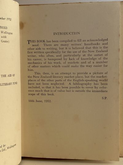 THE NEW ZEALAND WRITER'S HANDBOOK