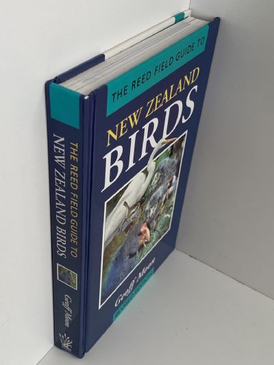 THE REED FIELD GUIDE TO NEW ZEALAND BIRDS
