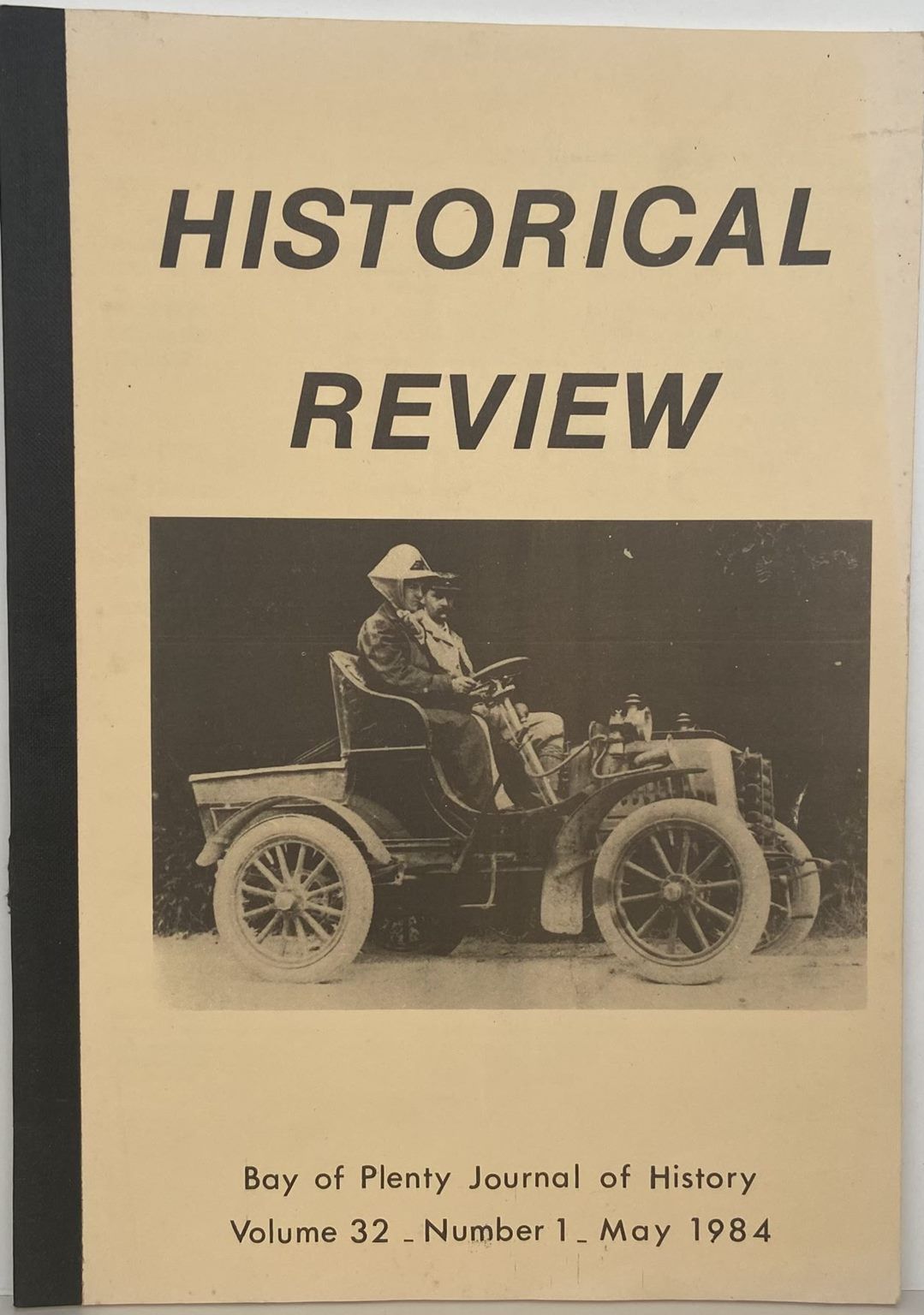 HISTORICAL REVIEW: Bay of Plenty Journal of History - Vol. 32, No. 1 - May 1984