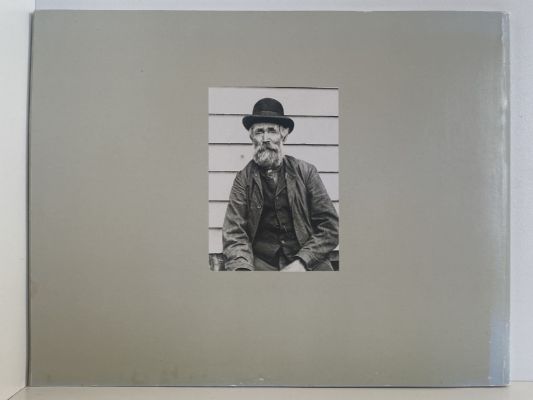 HISTORIC WAIRARAPA HOMESTEADS - A Collection of Early Wairarapa Photographs