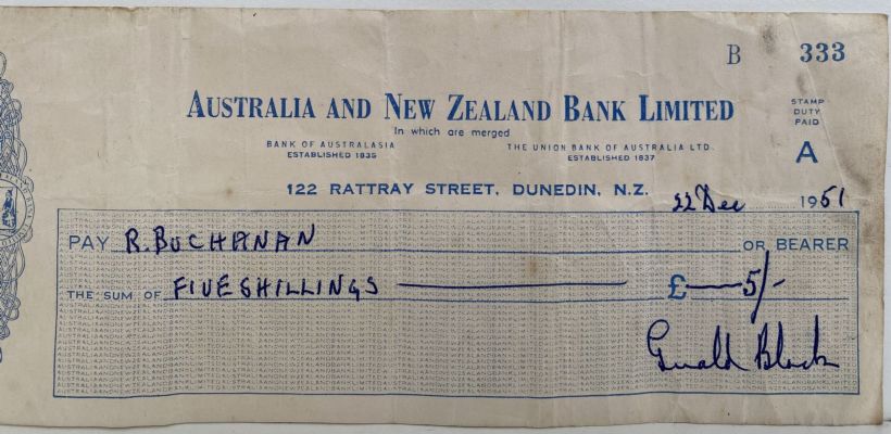 OLD BANKING MEMORABILIA: Bank cheque issued by ANZ Bank, Dunedin 1951 