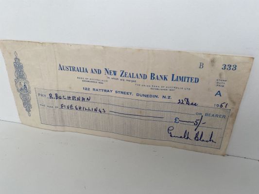 OLD BANKING MEMORABILIA: Bank cheque issued by ANZ Bank, Dunedin 1951