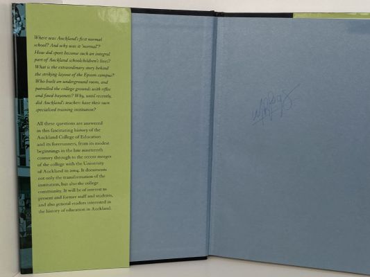 MAKING A DIFFERENCE: A History of The Auckland College of Education 1881-2004