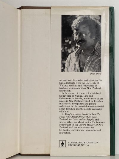 THE COLLECTOR: Andreas Reiscek - a Biography