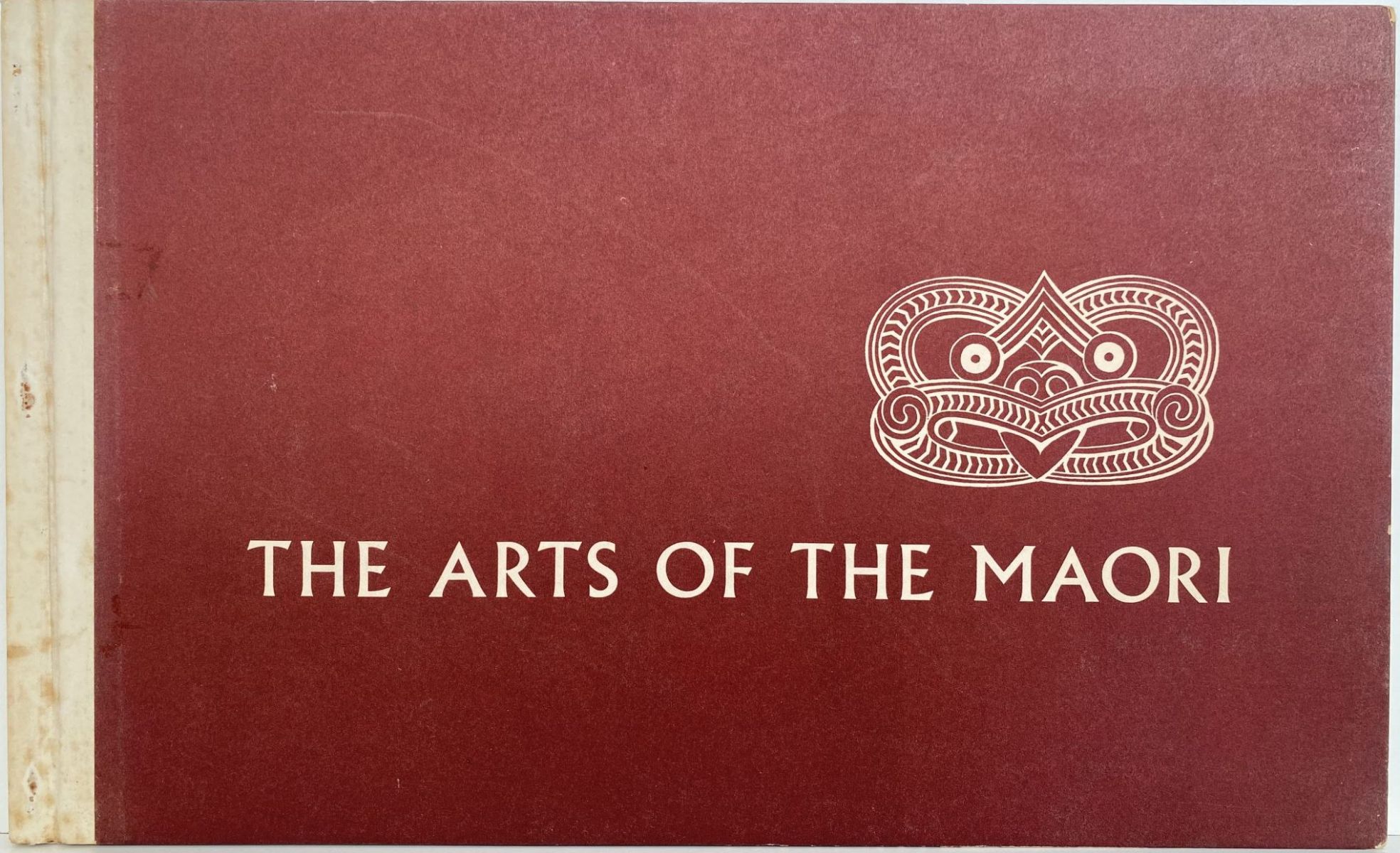 THE ARTS OF THE MAORI