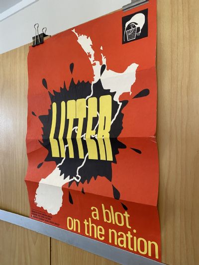 VINTAGE POSTER: Be A tidy Kiwi Campaign 1970