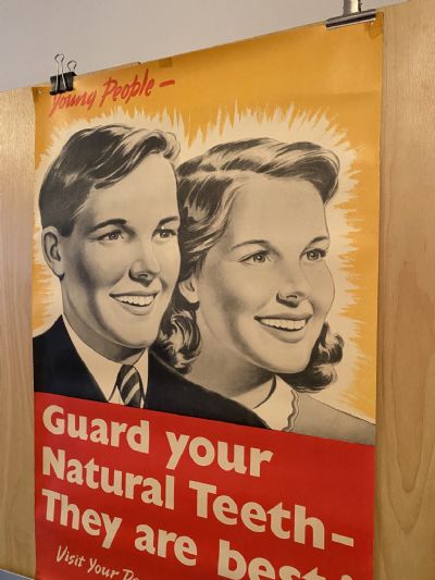 VINTAGE POSTER: New Zealand Department of Health / Visit the Dentist