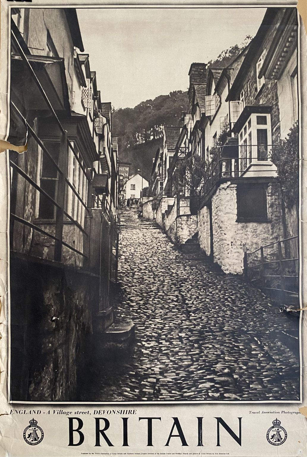 VINTAGE POSTER: BRITAIN - A Village Street, Devonshire