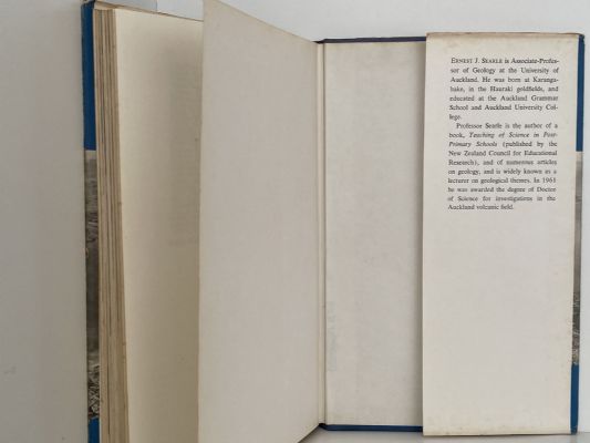 CITY OF VOLCANOES: A Geology of Auckland