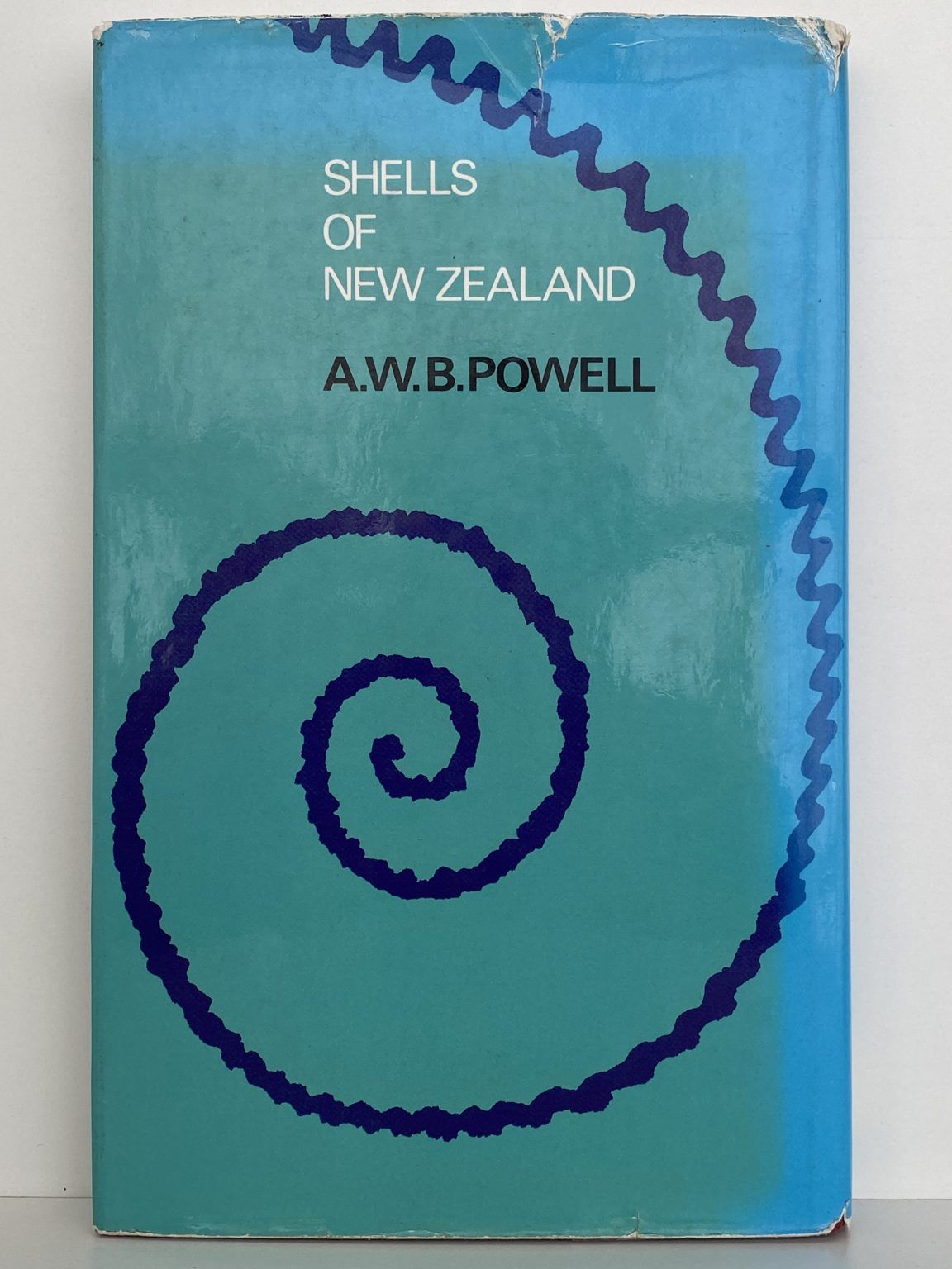 SHELLS OF NEW ZEALAND: An Illustrated Handbook