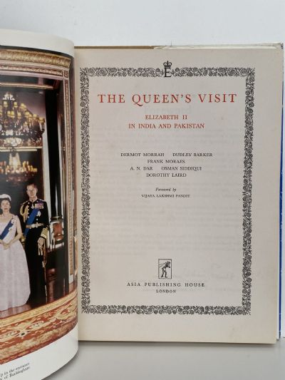 THE QUEEN'S VISIT: Elizabeth II in India and Pakistan