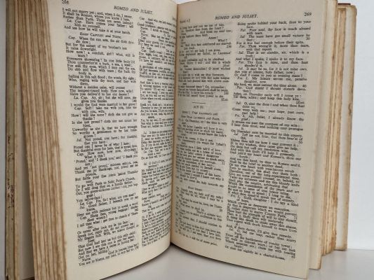 WILLIAM SHAKESPEARE: The Complete Works