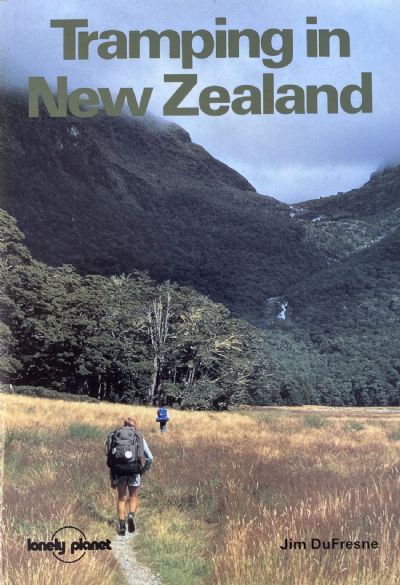 TRAMPING IN NEW ZEALAND 
