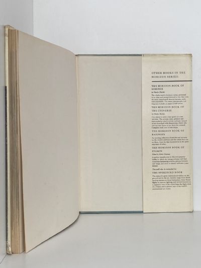 NEW HORIZON BOOK OF FLYING
