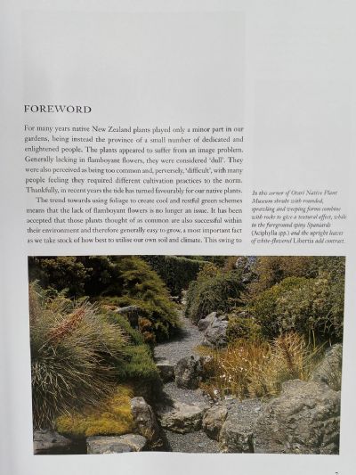 THE GARDNER'S ENCYCLOPAEDIA OF NEW ZEALAND NATIVE PLANTS