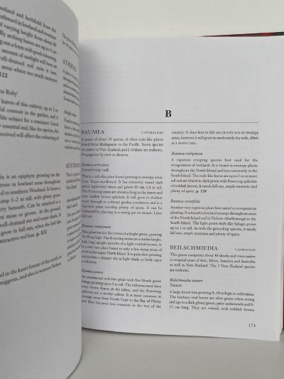 THE GARDNER'S ENCYCLOPAEDIA OF NEW ZEALAND NATIVE PLANTS