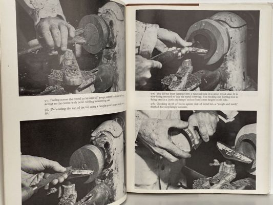 THE CRAFTSMAN WOODTURNER
