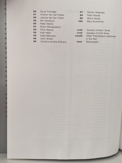 100 NEW ZEALAND CRAFT ARTISTS